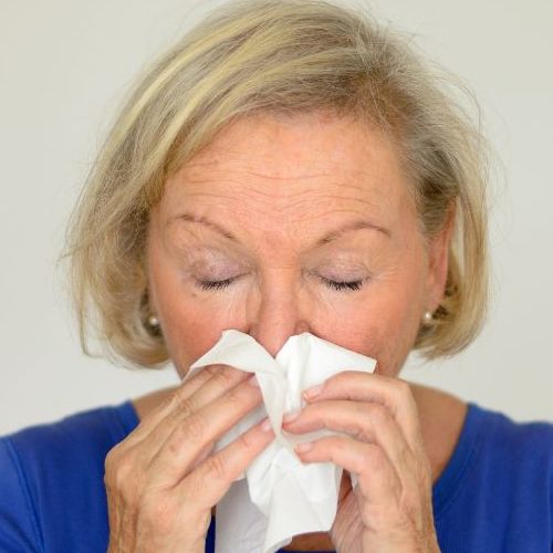 Allergie negli anziani, come affrontarle