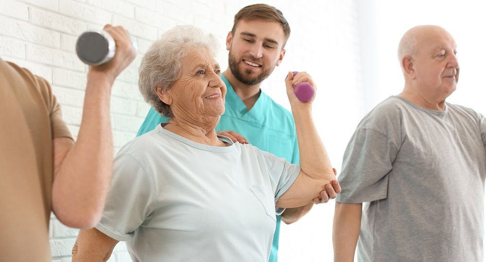 Anziani e attività fisica: i benefici su corpo e mente 