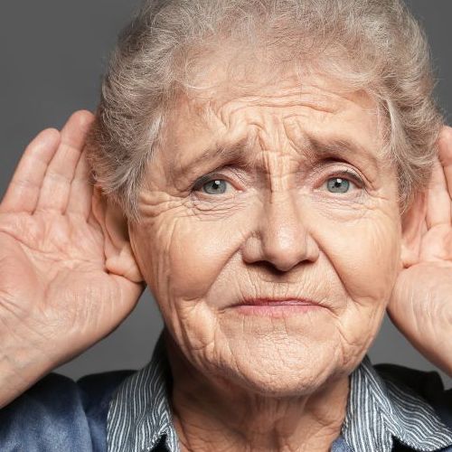 Disturbi uditivi e terza età: un problema da non sottovalutare