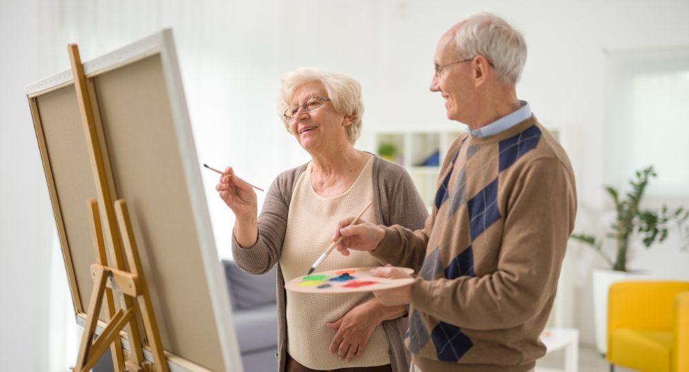 Gli innumerevoli benefici dell'arteterapia per gli anziani