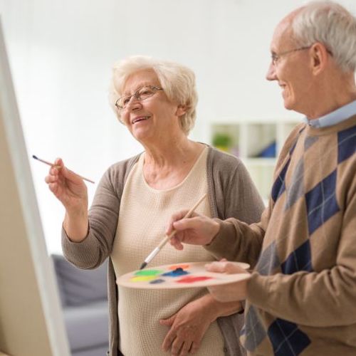 Gli innumerevoli benefici dell'arteterapia per gli anziani