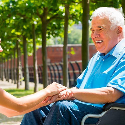 Estate serena a Abbiategrasso . Il servizio badante e assistenza qualificata per anziani, malati e disabili durante l’estate.