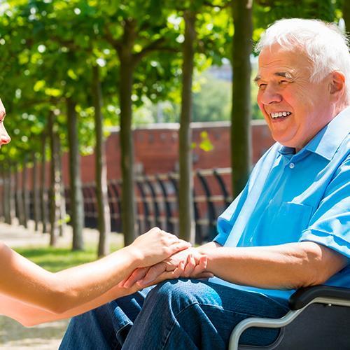 Estate serena a Chivasso . Il servizio badante e assistenza qualificata per anziani, malati e disabili durante l’estate.