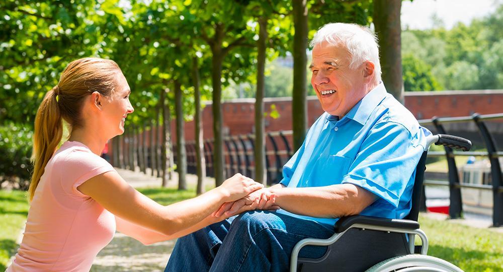 Estate serena a Meda assistenza qualificata per anziani, malati e disabili durante l’estate.